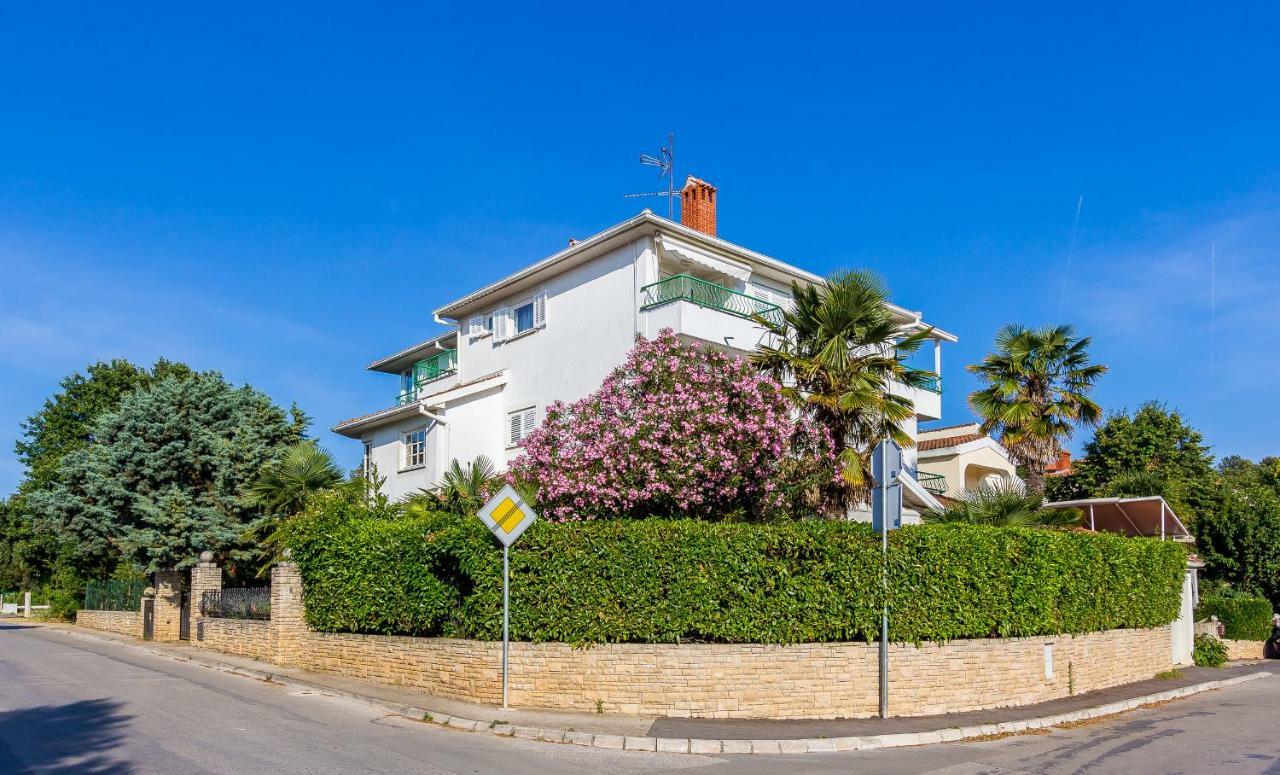 Apartments Zanetti プーラ エクステリア 写真